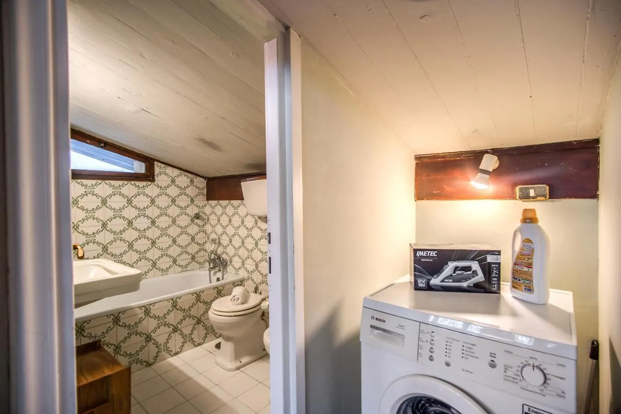 ローマSant'Eligio Attic With Exclusive Terrace Campo Di Fioriアパートメント ローマ