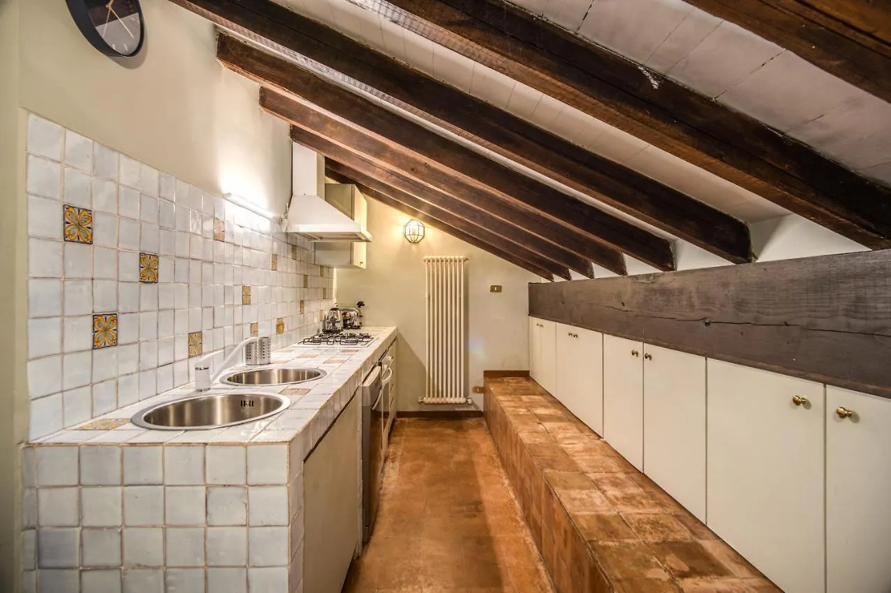 ローマSant'Eligio Attic With Exclusive Terrace Campo Di Fioriアパートメント 0*, ローマ